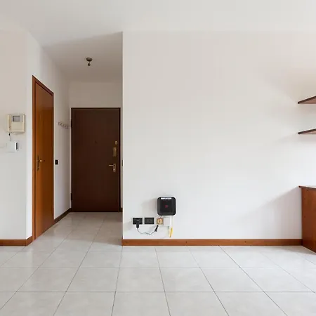 Rogoredo Balcony X6 * Милан