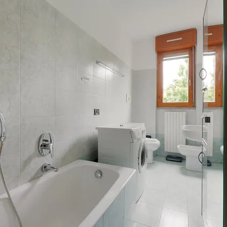 Apartman Rogoredo Balcony X6 *
