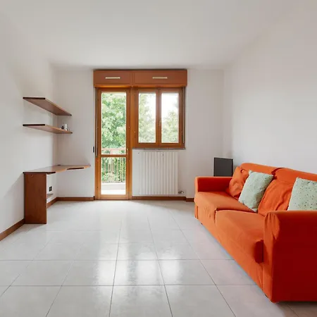 Rogoredo Balcony X6 Apartman